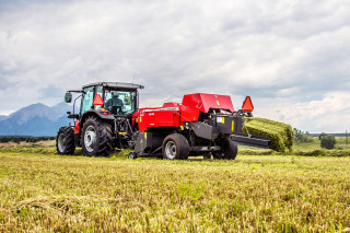 Hay baler massey ferguson